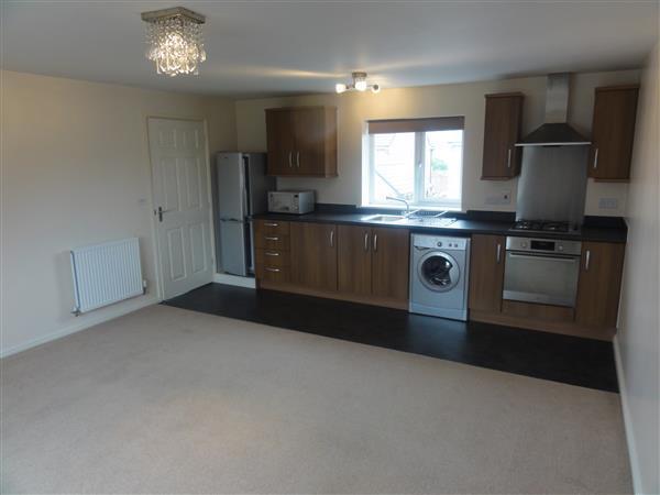 1 Bedroom House To Rent image 2